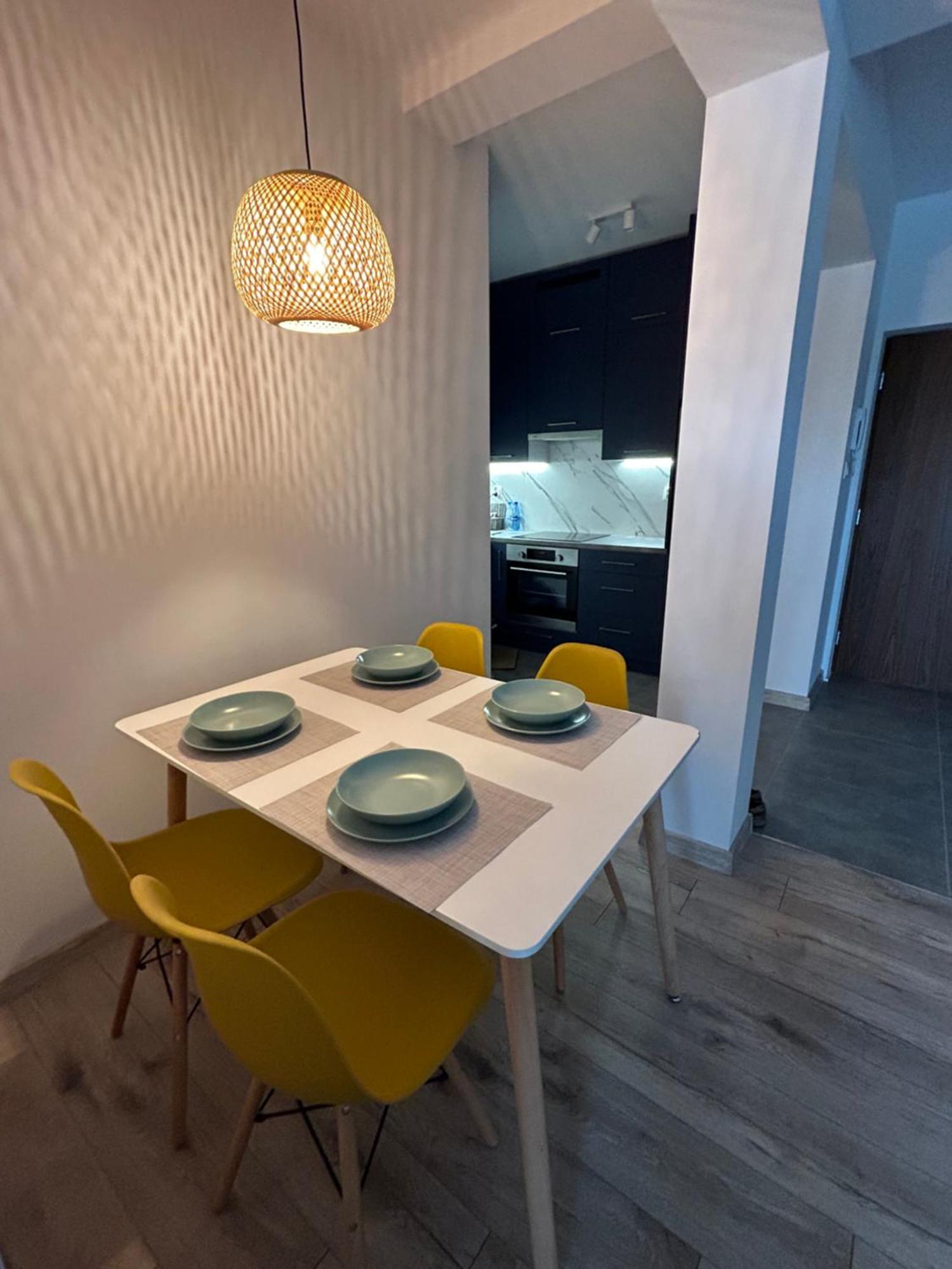 צ'סטוצ'ובה Apartamenty 77 מראה חיצוני תמונה